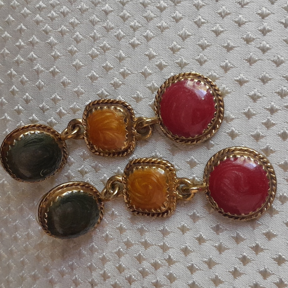 Necklace - Picture 3 of 7